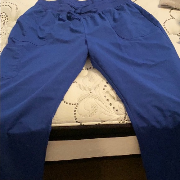 Pants and leggings and scrub bottoms - Picture 1 of 6